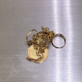 貴金属を札幌市北区の女性から買取いたしました。